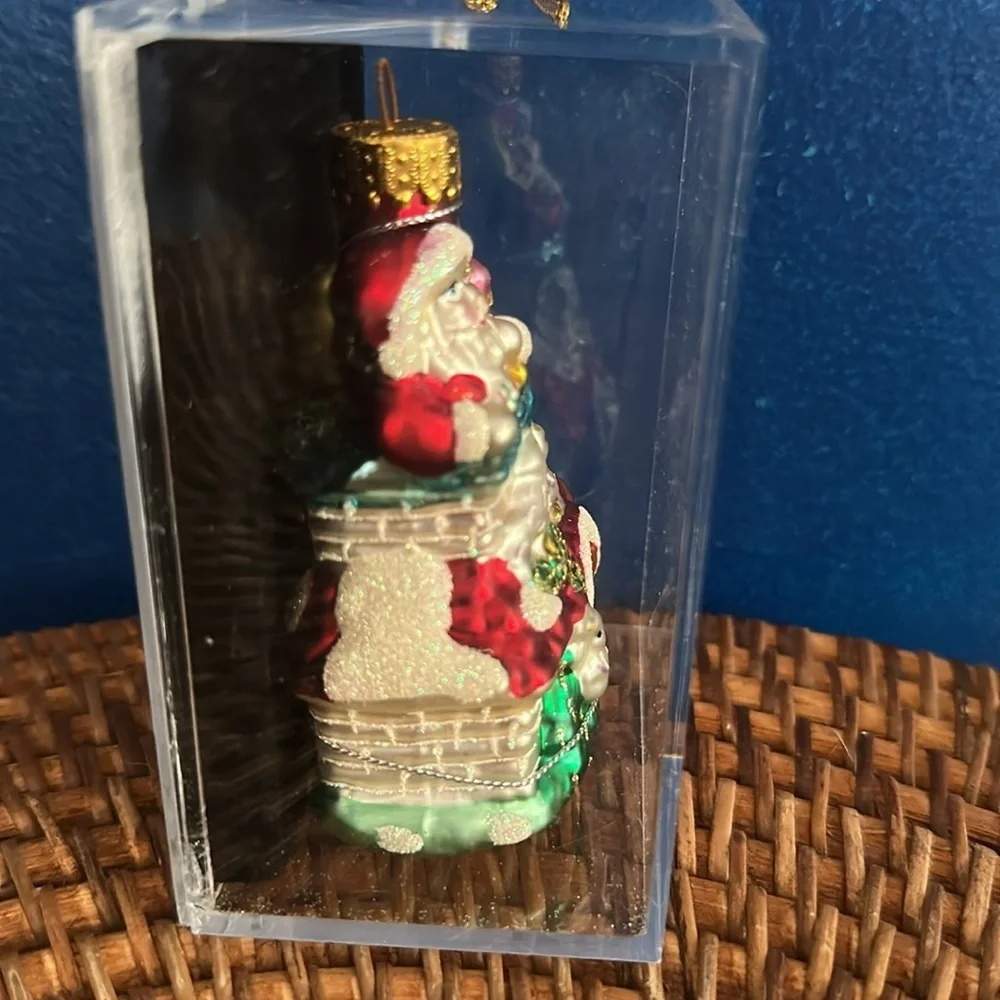 NWT Unique Treasures Hand Blown Glass Ornament Santa Claus in Chimney